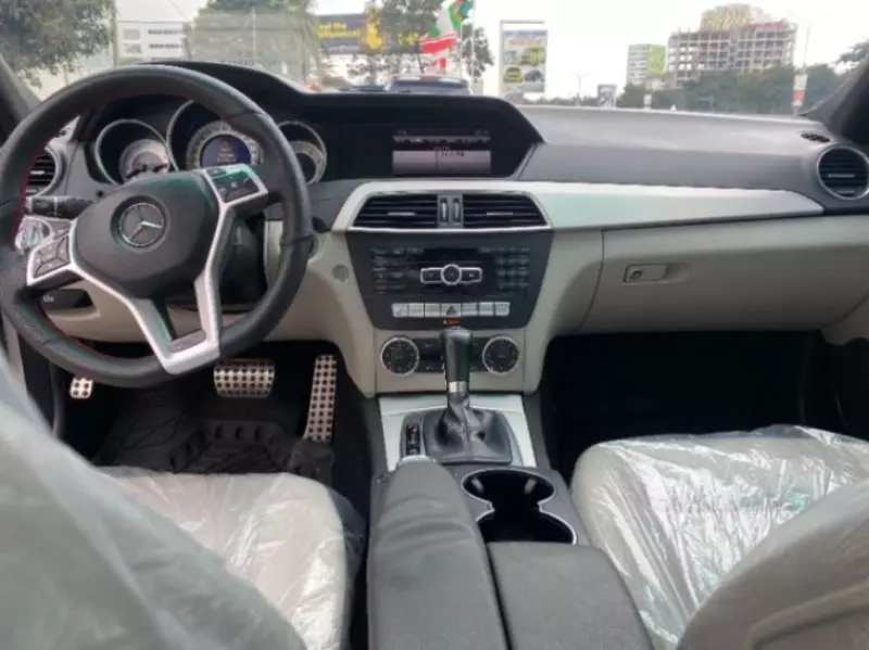Mercedes-Benz 250   -