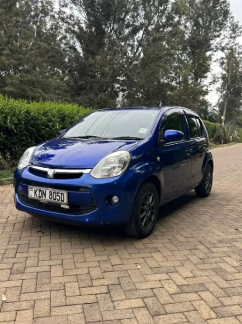 Toyota Passo   - 2016
