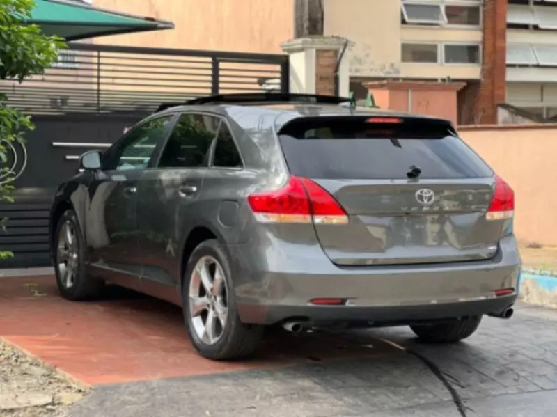 Toyota Venza   - 2025
