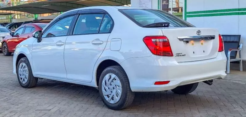 Toyota Axio    - 2018