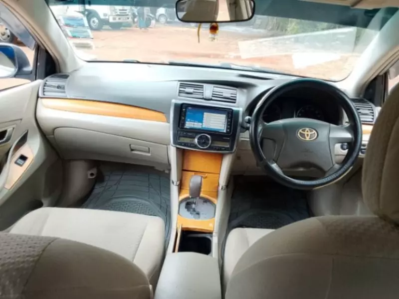 Toyota Premio    - 2008