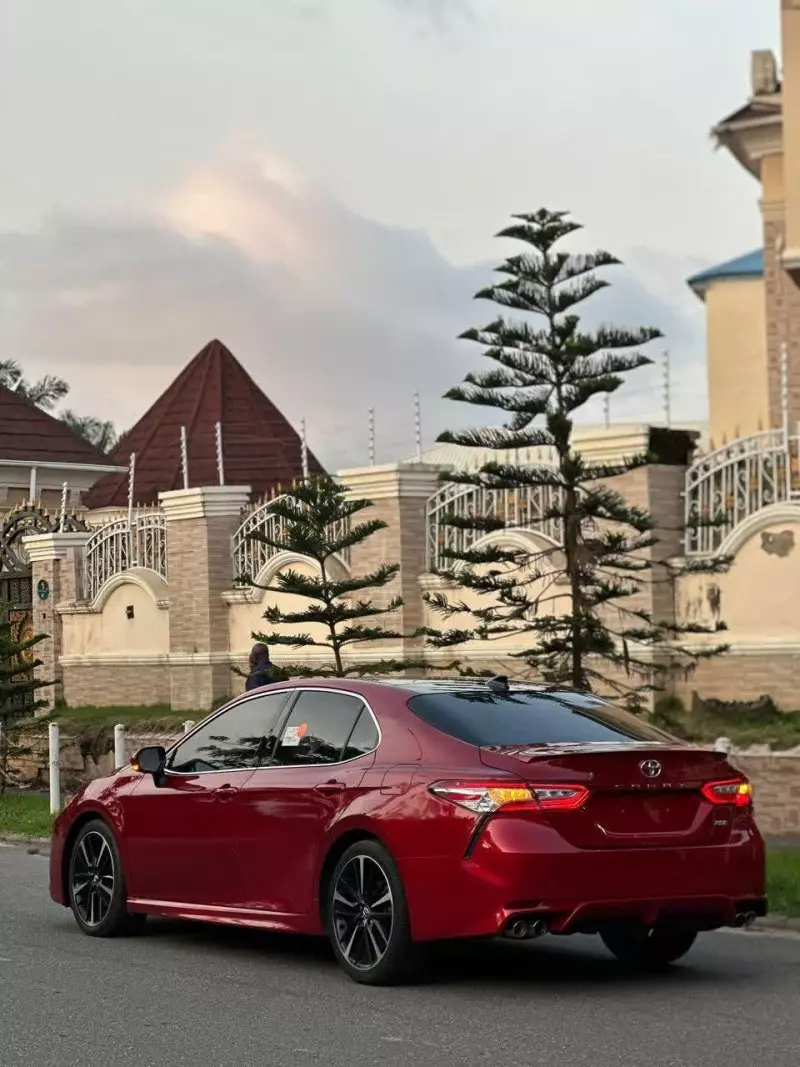 Toyota Camry   - 2020