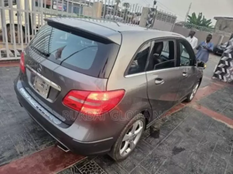 Mercedes-Benz B 250   - 2013