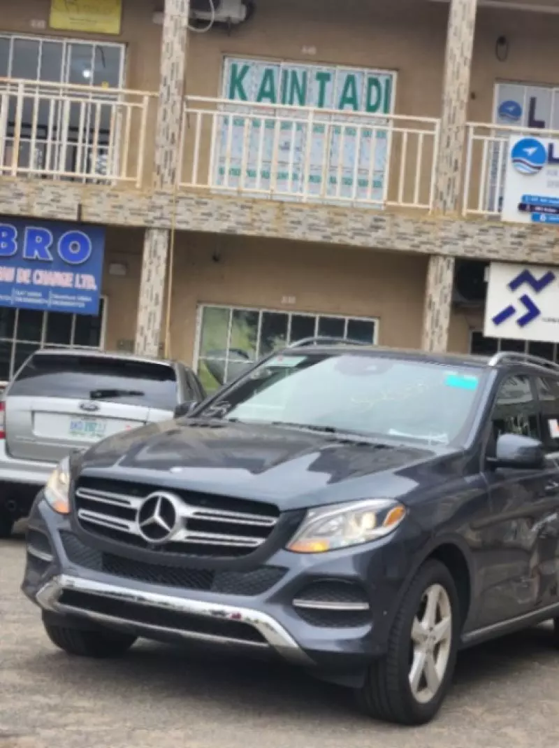 Mercedes-Benz GLE 350   - 2016