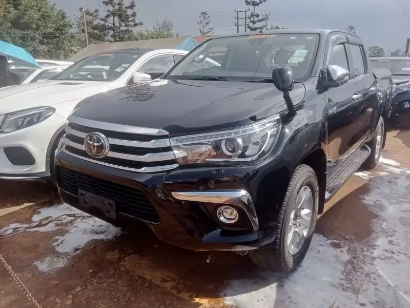 Toyota Hilux   - 2018