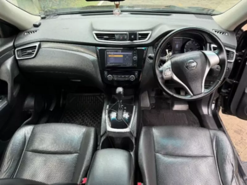 Nissan X- trail   - 2014