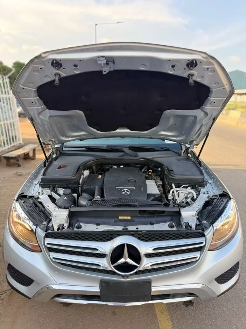 Mercedes-Benz GLC 300   - 2018