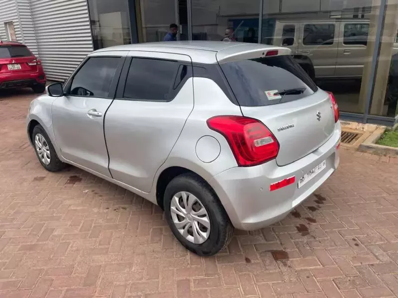 SUZUKI Swift   - 2021
