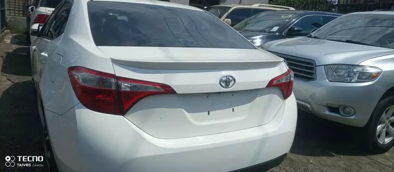 Toyota corolla   - 2016