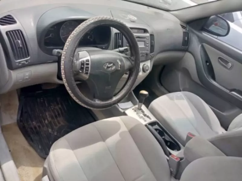 Hyundai Elantra   - 2007