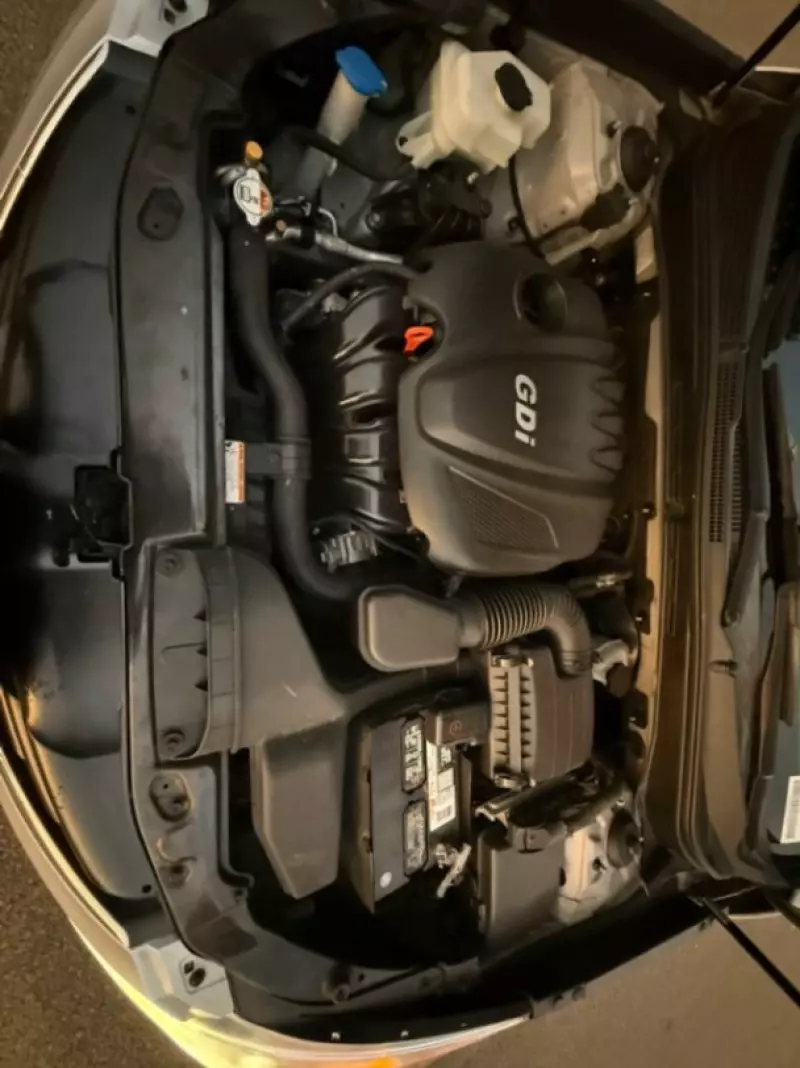 Hyundai Sonata   - 2012