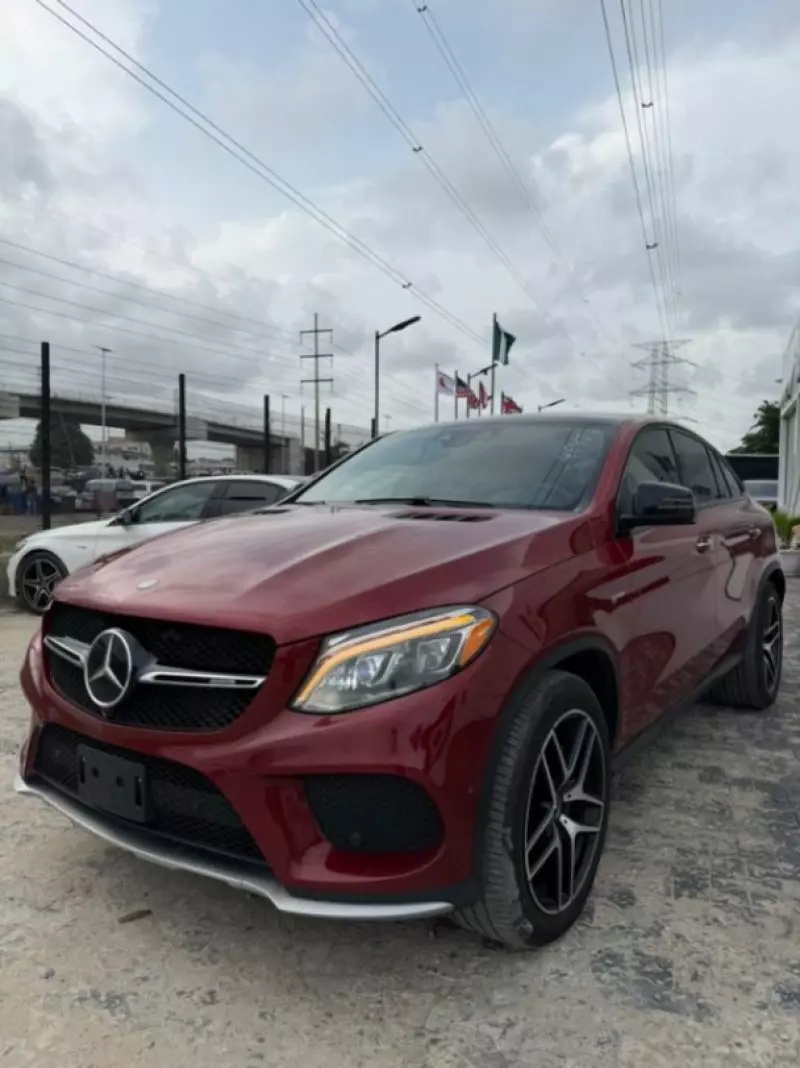 Mercedes-Benz GLE-Class   - 2017
