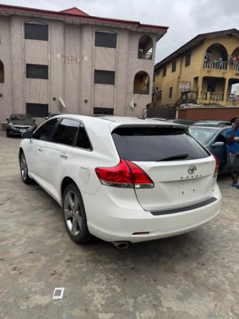 Toyota Venza   - 2010