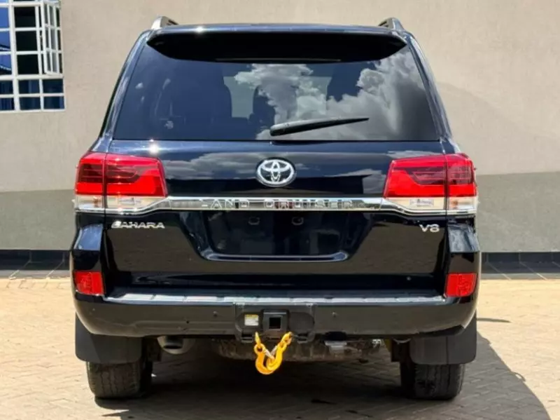 Toyota Landcruiser Sahara