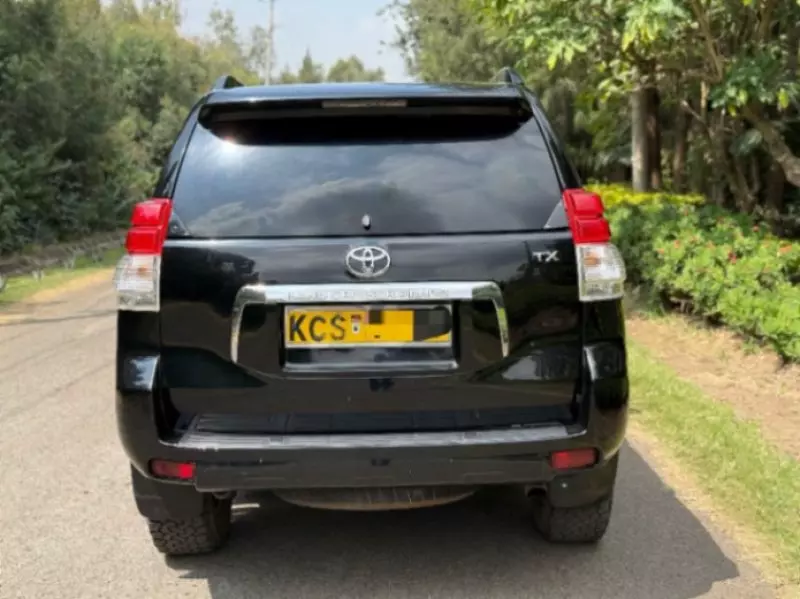 Toyota Land Cruiser Prado   - 2011