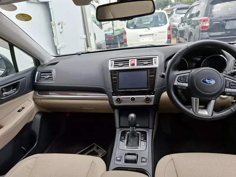 Subaru Outback   - 2016