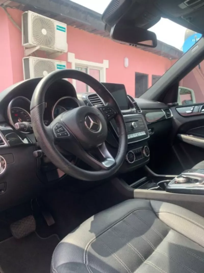 Mercedes-Benz GLE 350 - 2017