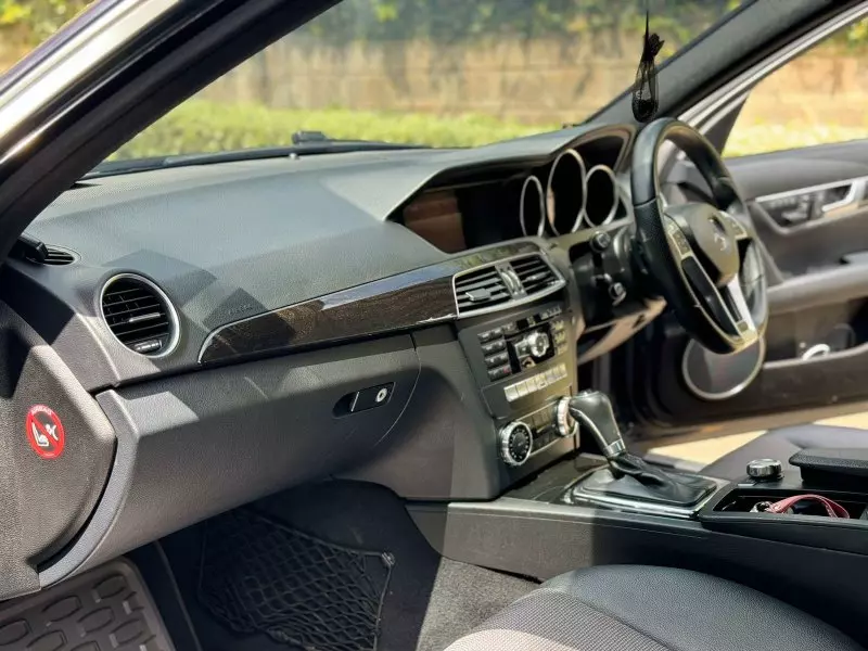 Mercedes-Benz C 200   - 2013