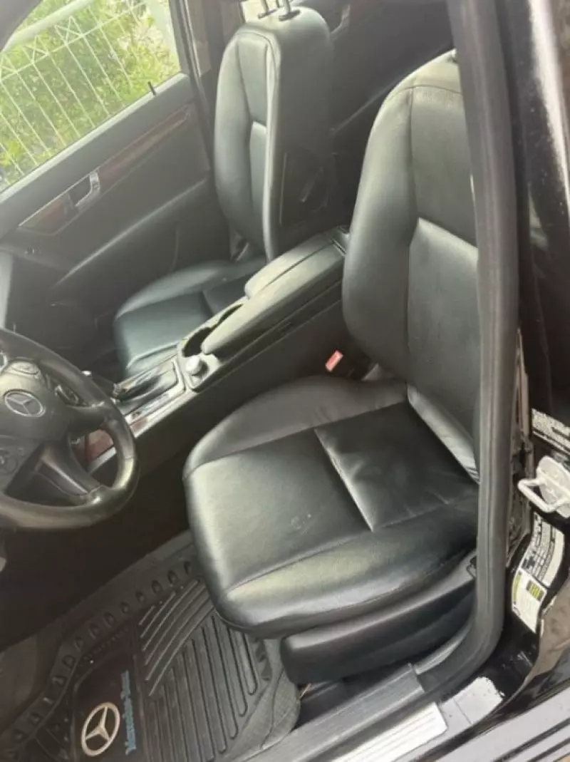 Mercedes-Benz C 300   - 2009