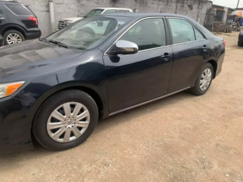 Toyota Camry   - 2012