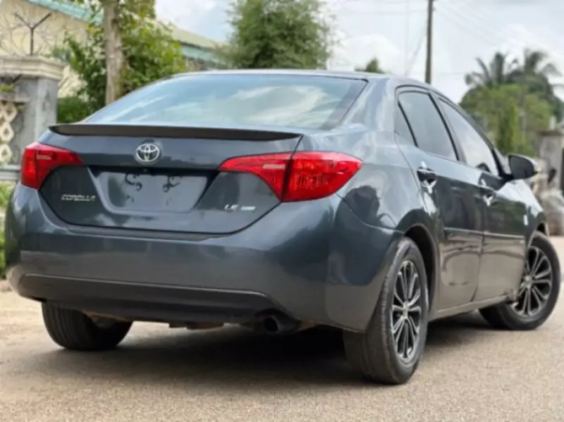 Toyota Corolla   - 2013