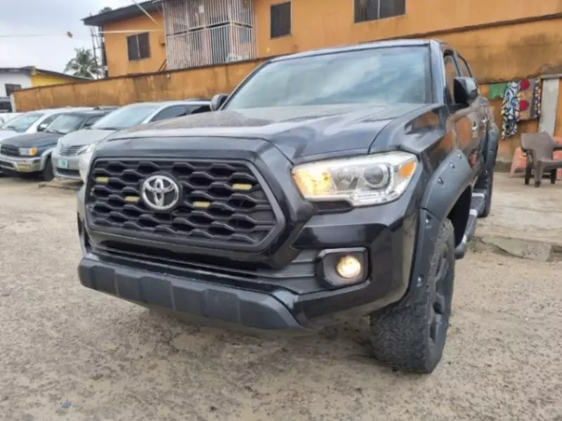 Toyota Tacoma