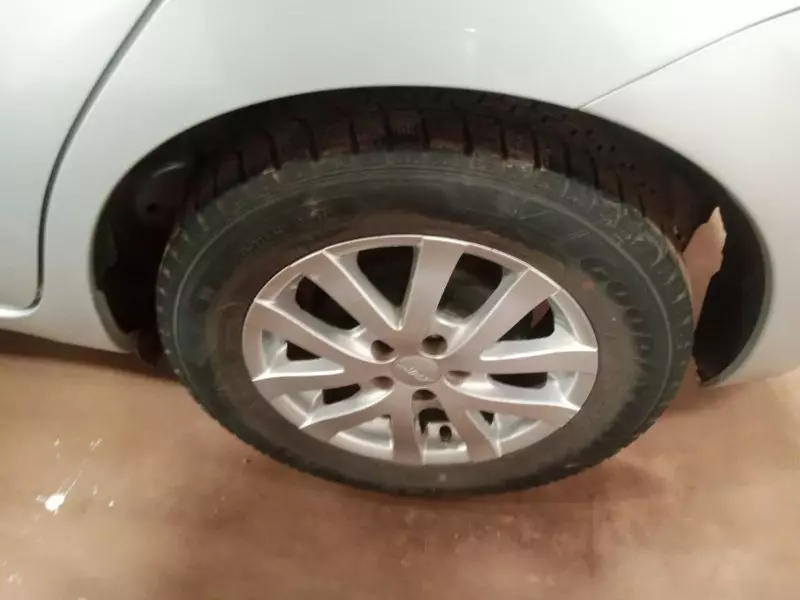 Toyota Ist    - 2010
