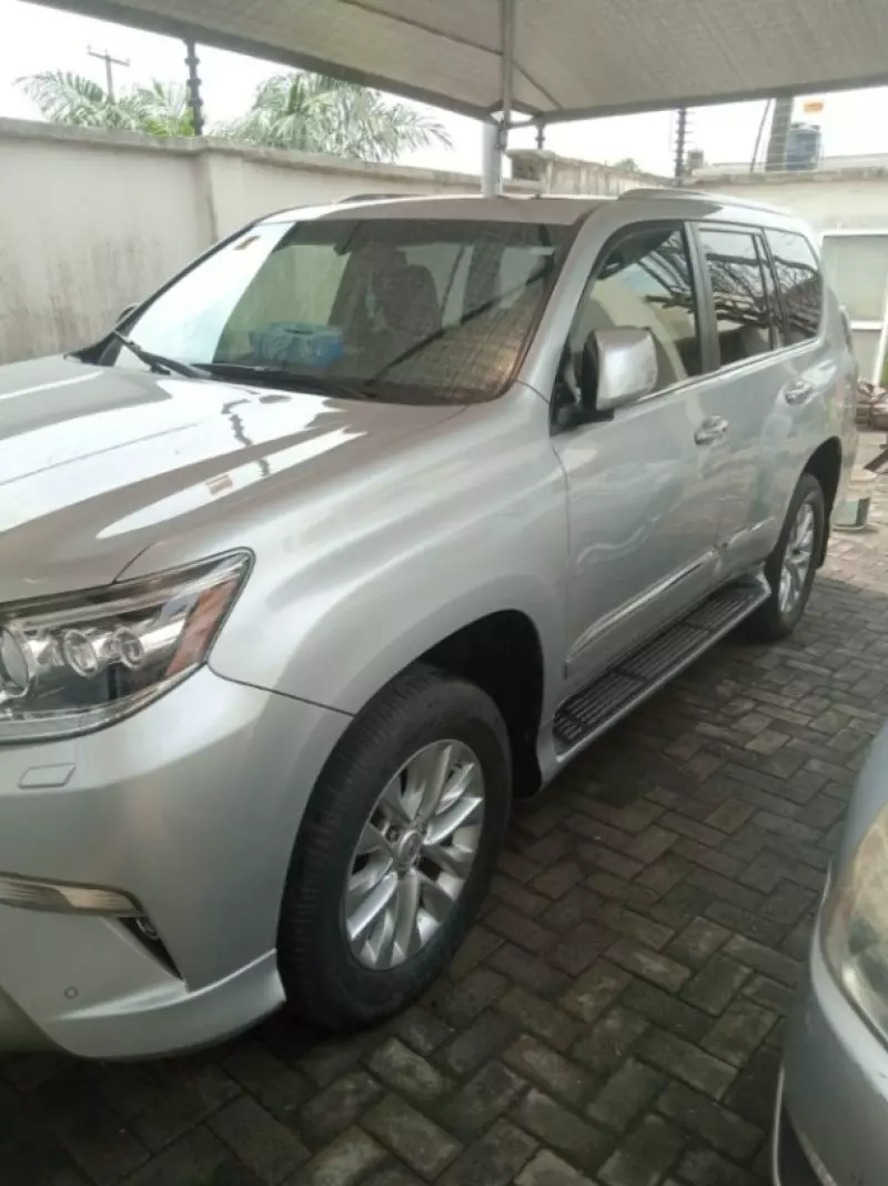 Lexus GX 460   - 2016