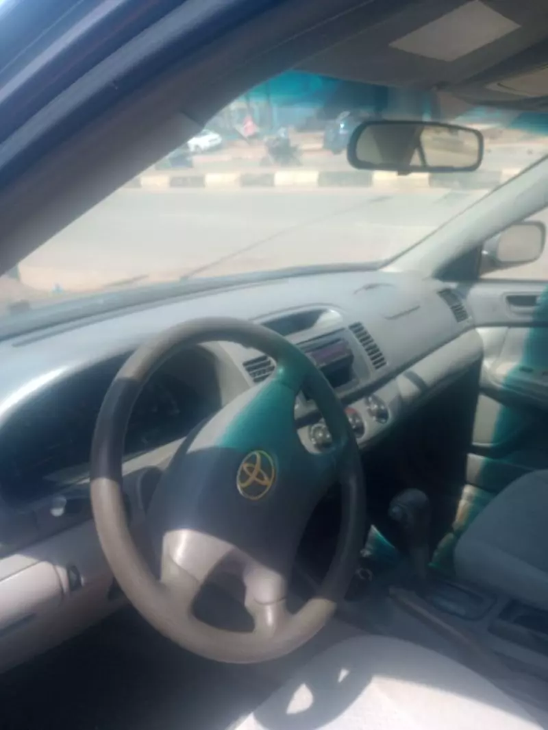 Toyota Camry   - 2003