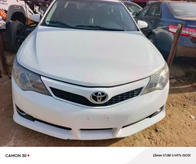 Toyota Camry   - 2013