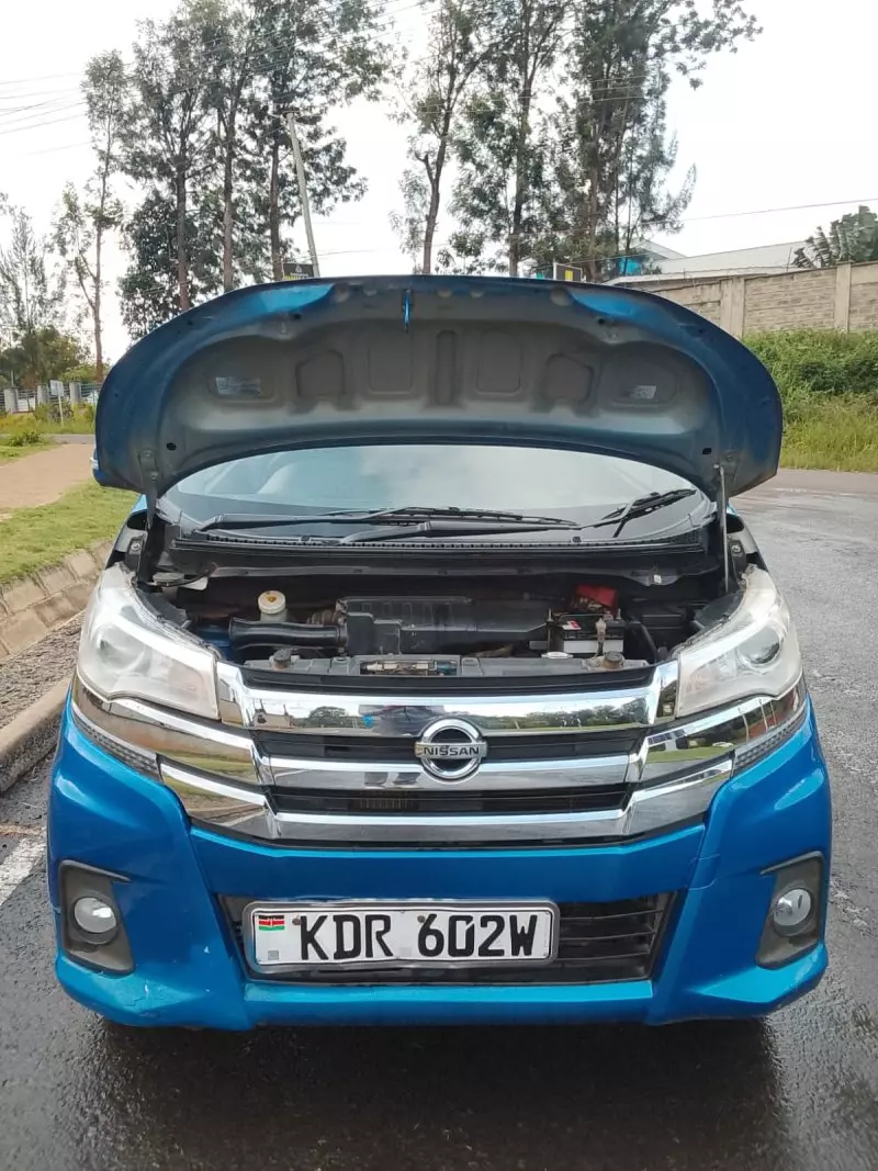 Nissan Bluebird   - 2017