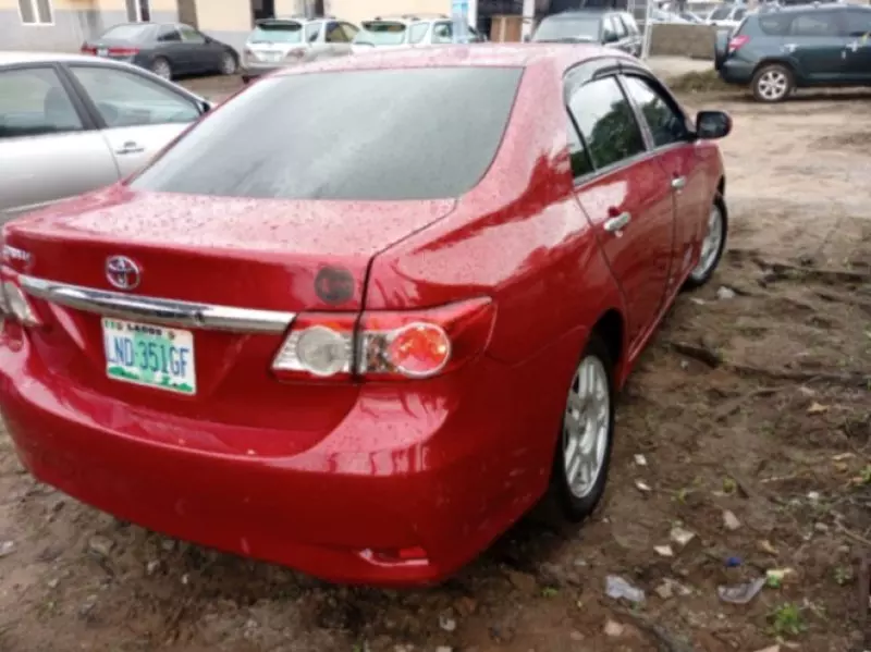 Toyota Corolla   - 2012