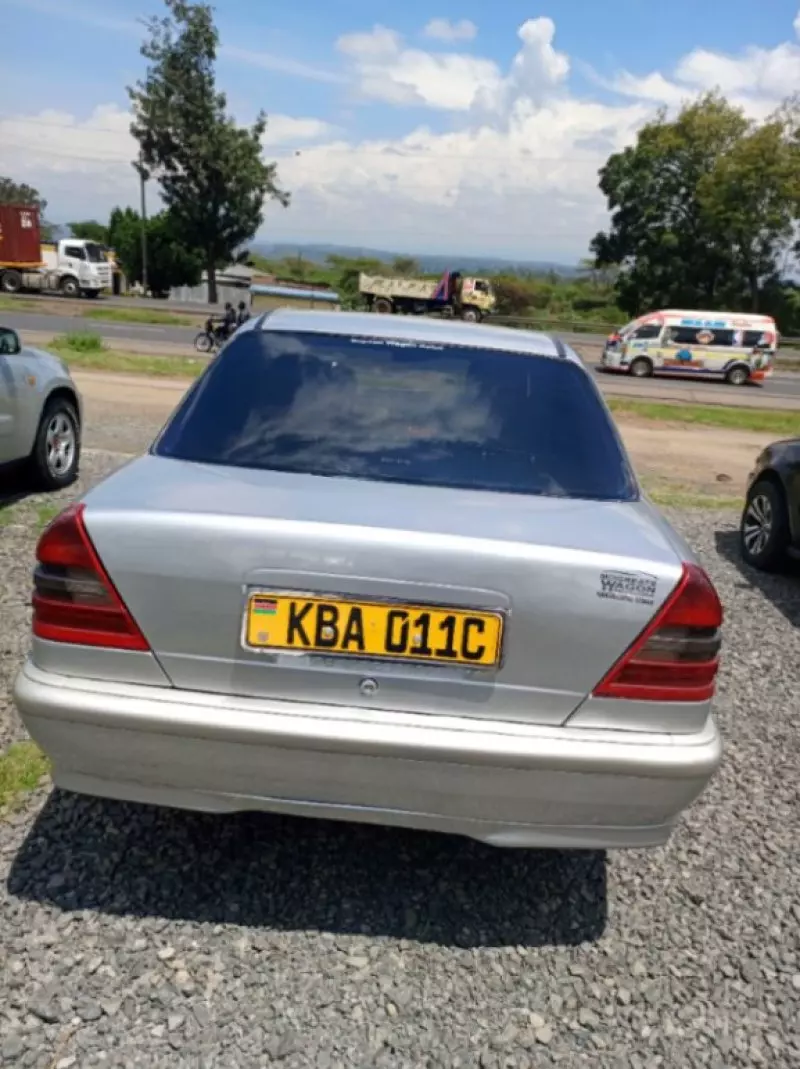 Mercedes-Benz 1820   - 2005