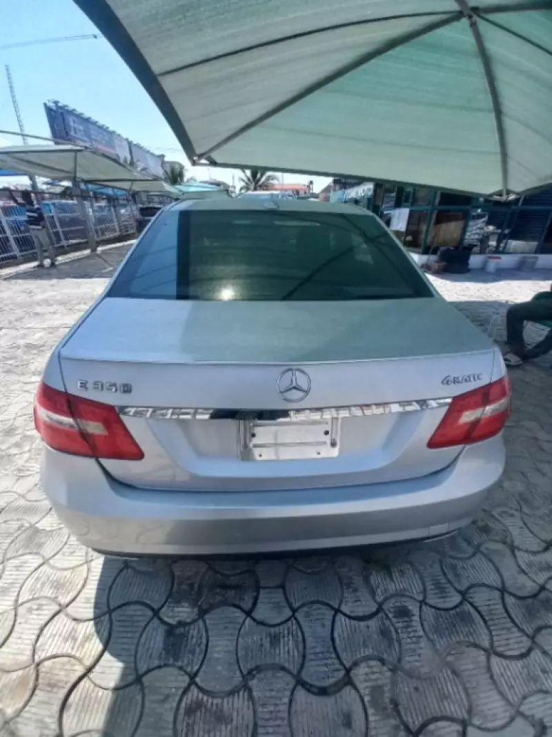 Mercedes-Benz E 350   - 2012