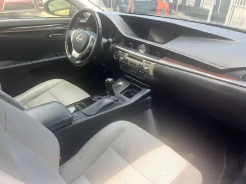 Lexus ES 350   - 2013