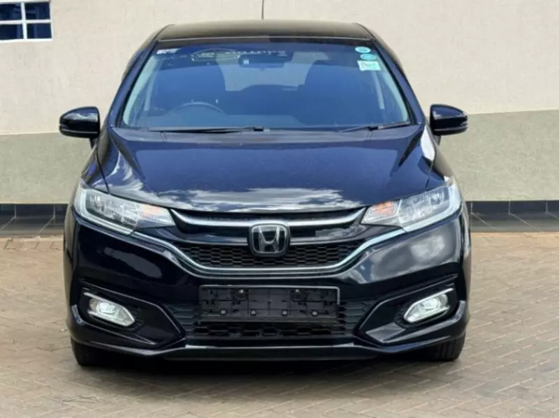 Honda Fit Hybrid    - 2018