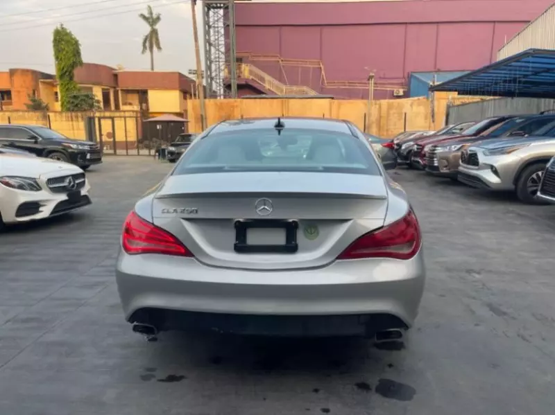 Mercedes-Benz CLA 250