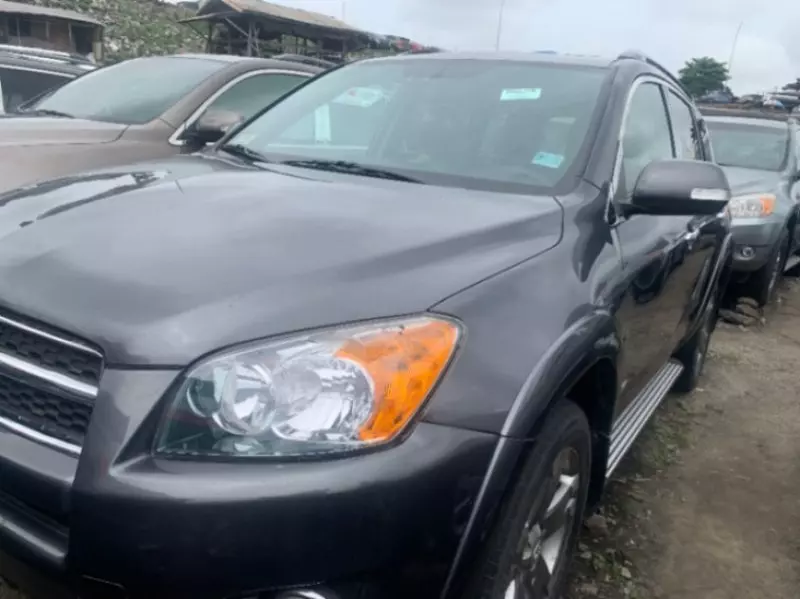 Toyota RAV 4   - 2009