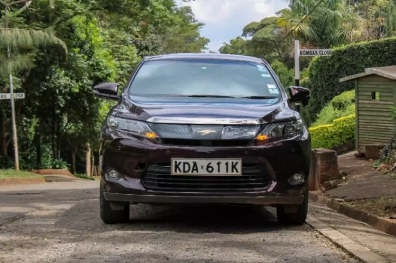 Toyota Harrier   - 2014