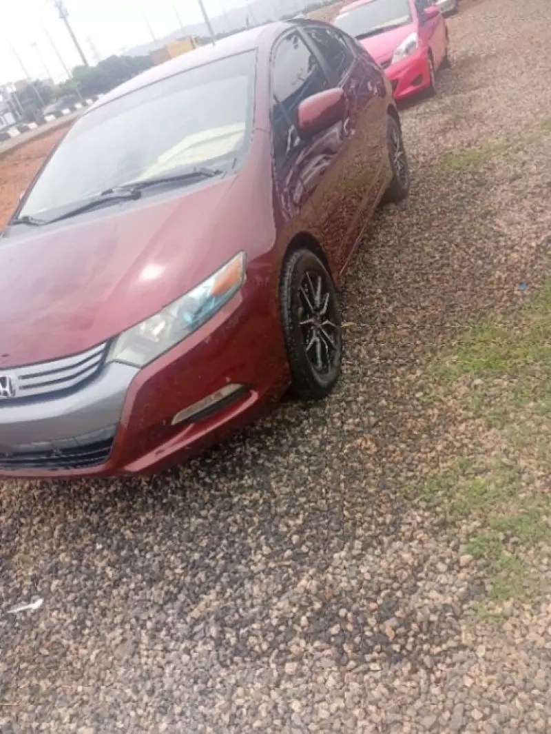 Honda Insight Hybrid    - 2011
