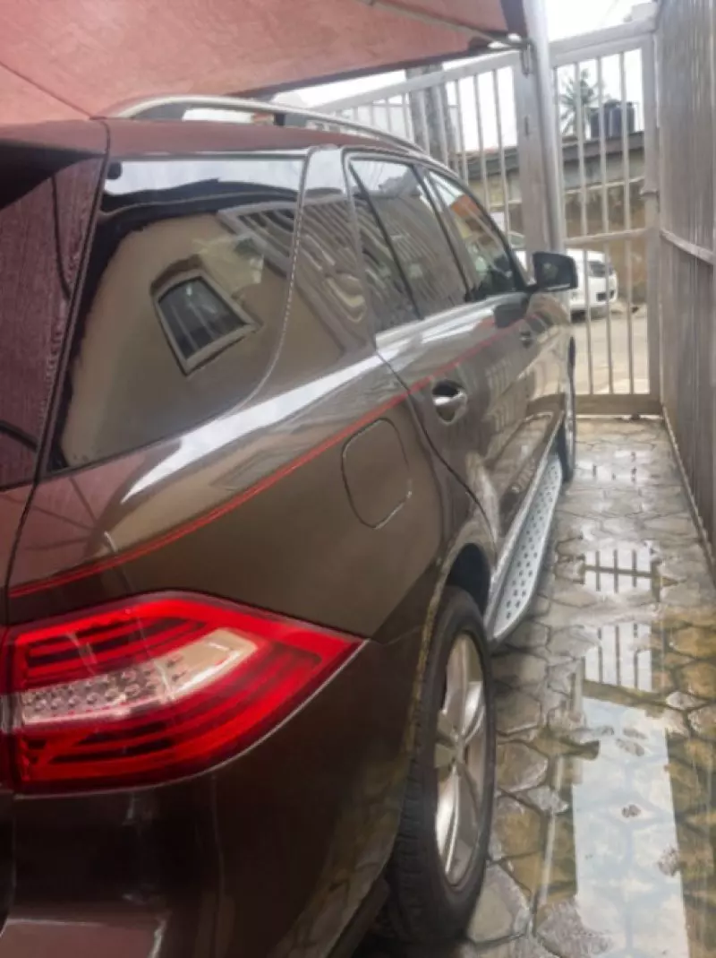 Mercedes-Benz ML 350   - 2012