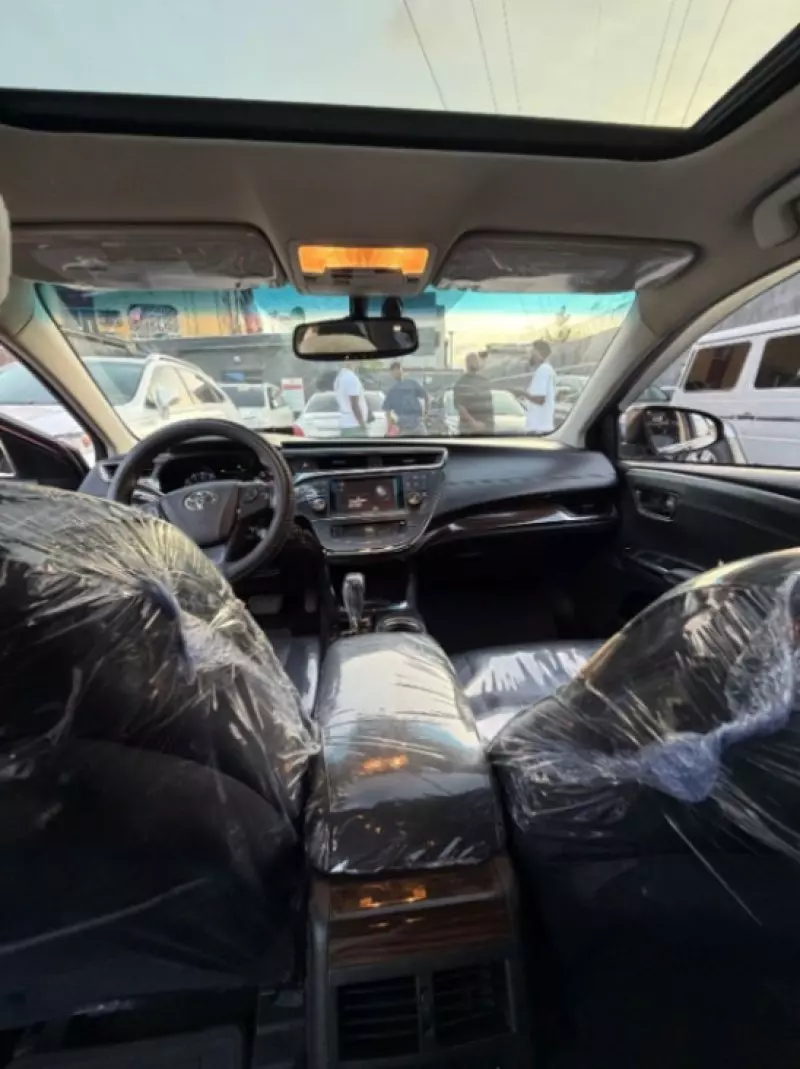 Toyota Avalon   - 2014