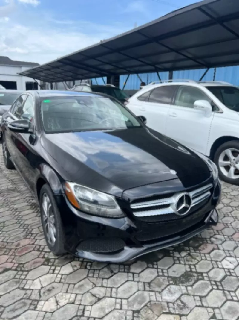 Mercedes-Benz C 300   - 2016