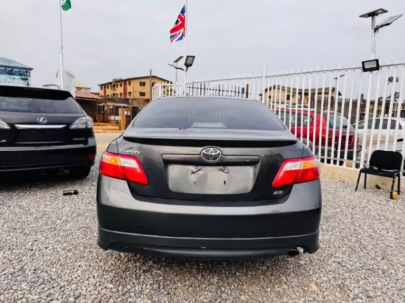 Toyota Camry   - 2008