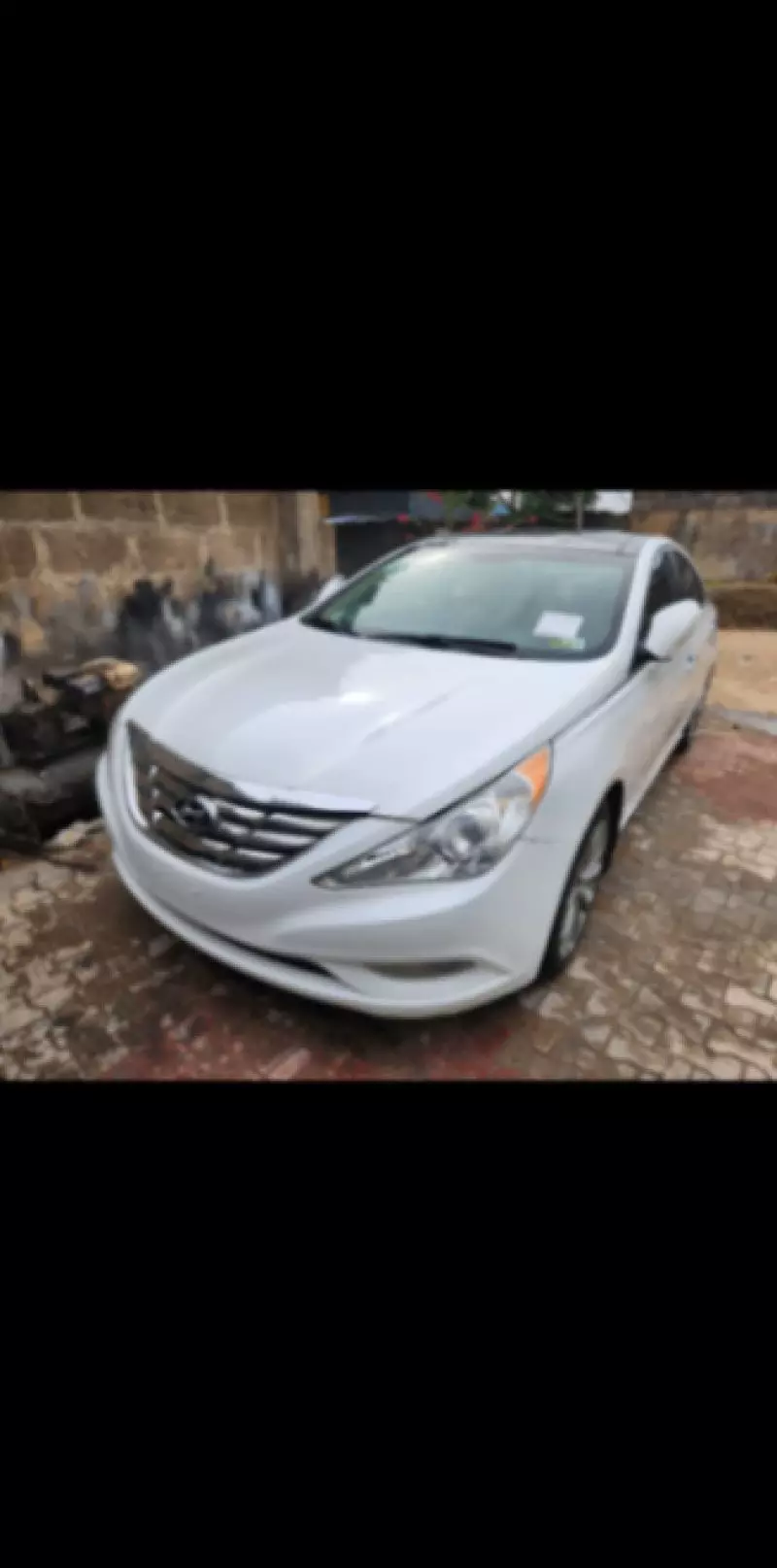Hyundai Sonata   - 2012