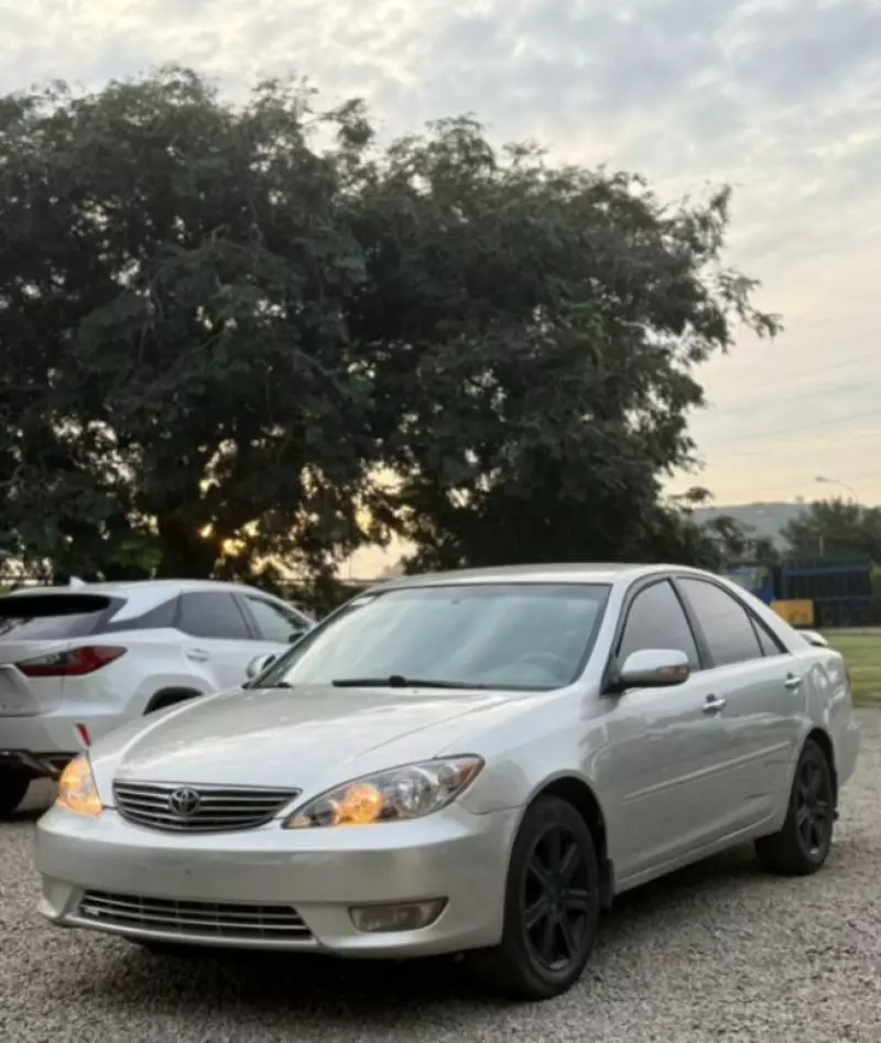Toyota Camry   - 2002