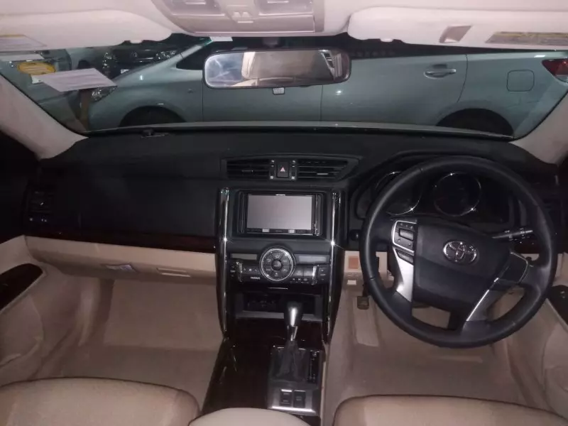 Toyota Mark X   - 2011