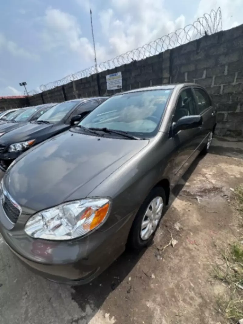 Toyota Corolla   - 2013