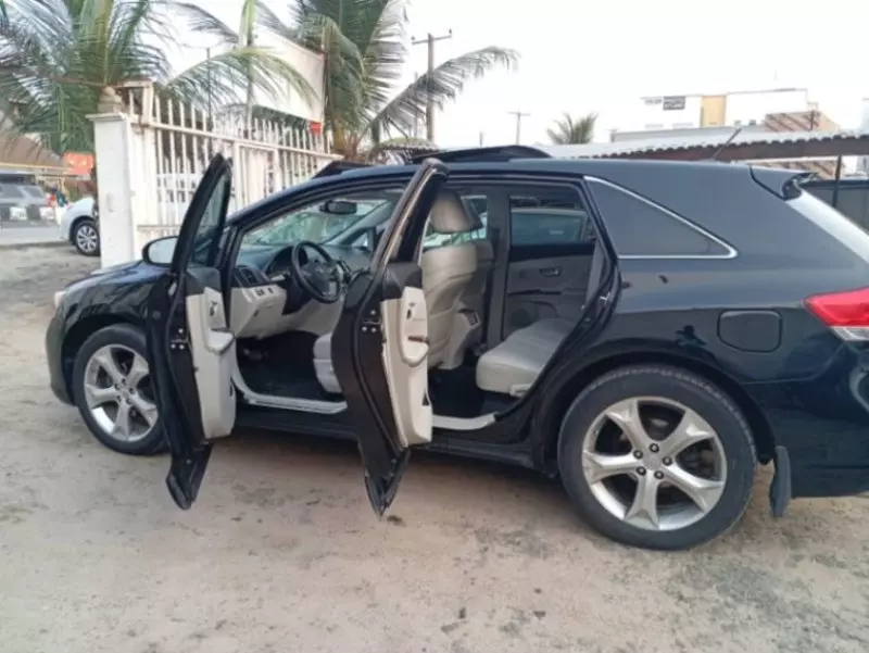 Toyota Venza   - 2010