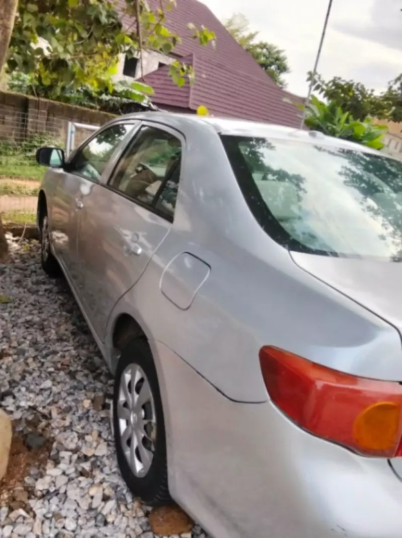 Toyota Corolla   - 2013